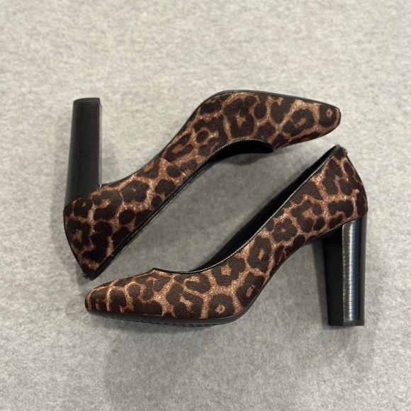 Michael Kors Shoes - Michael Kors Susan Flex Pumps